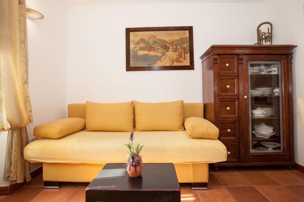 Apartments Linda Makarska Ruang foto
