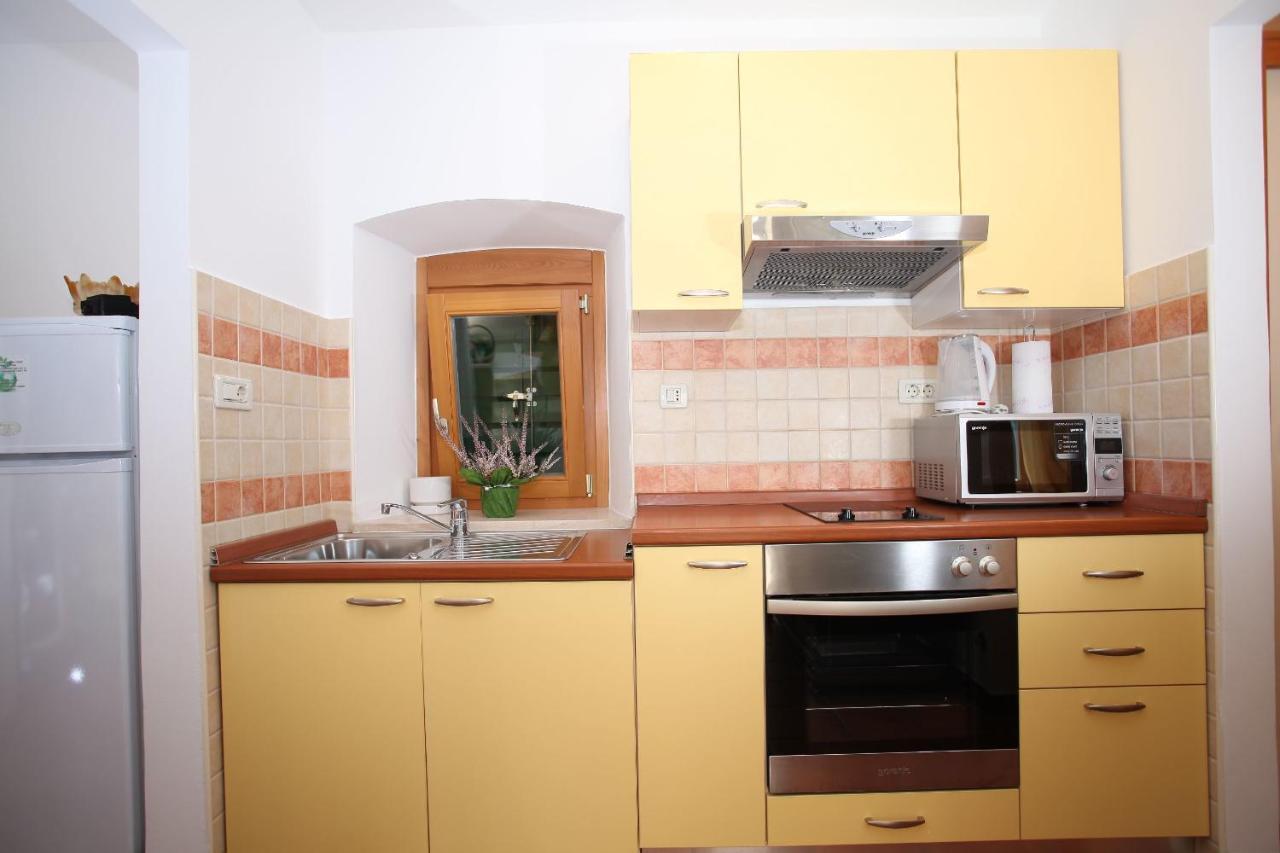 Apartments Linda Makarska Ruang foto